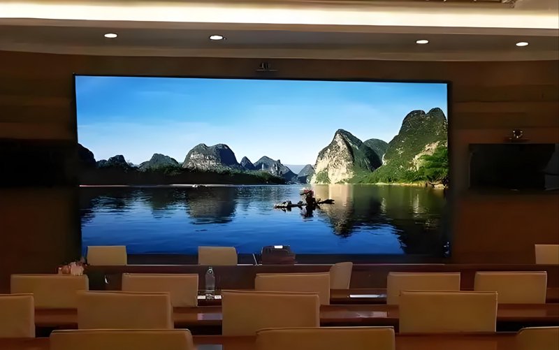 全彩屏与高清屏，谁更适合你的户外广告？